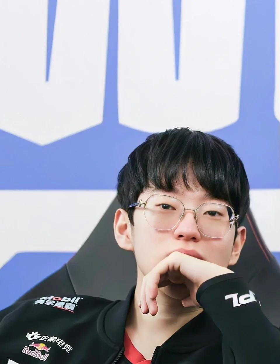 爱游戏APP下载-scout第一场比赛