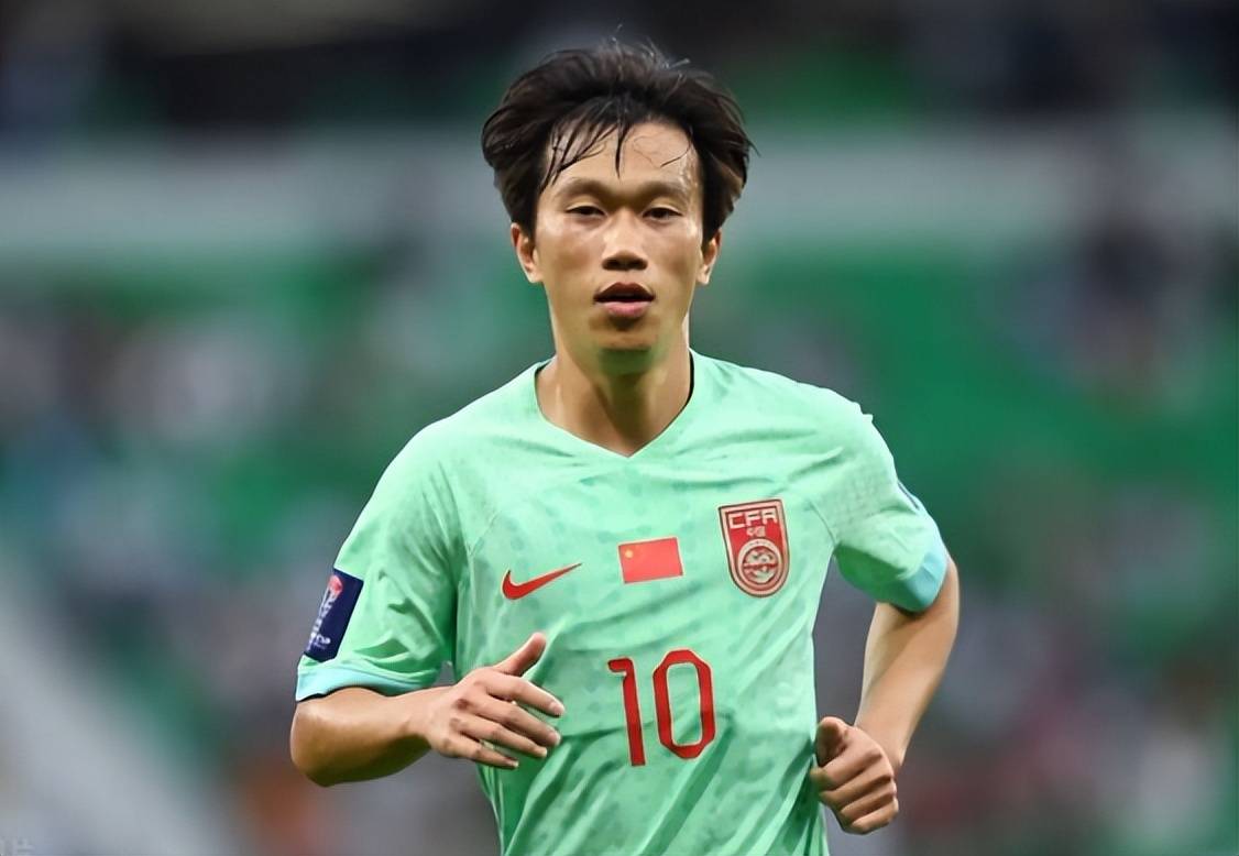 爱游戏APP下载-转折点！上海申花迎来里程碑，亚冠今夜攻防权衡，话题不断，年轻球员得到机会的简单介绍